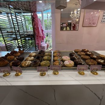 NEVERLAND COFFEE BAR - Updated September 2024 - 3140 Photos & 1060