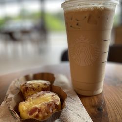 Starbucks - Iced White Mocha with Bacon & Gruyère Cheese Egg Bites