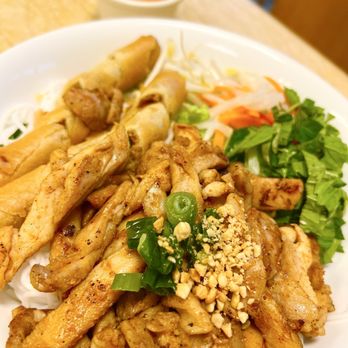 Stadium Pho - #32 chicken/spring roll - Vietnamese Near Me - Honolulu, Hawaii
