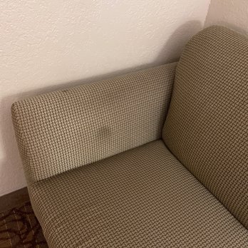 Days Inn & Suites by Wyndham Onalaska - Couch - Hotels Near Me - Onalaska, Wisconsin