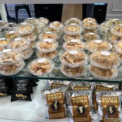 Bread Boutique - Cookies and chips