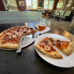 Jack's Hut at Freestone Inn - Dining Area !