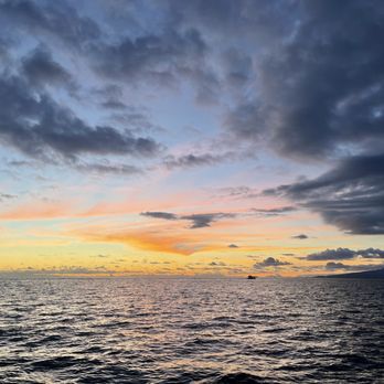 Moana Sailing - Sunset - Boat Charters Near Me - Honolulu, Hawaii Moana Sailing - Sunset - Boat Charters Near Me - Honolulu, Hawaii