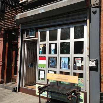10 Thousand Steps Bookstore - storefront - Bookstores Near Me - New York, New York 10 Thousand Steps Bookstore - storefront - Bookstores Near Me - New York, New York