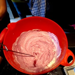 Loft in Winterhude - Schichtkäse-Cassis-Creme mit Panko - die Füllung für die süßen Ravioli