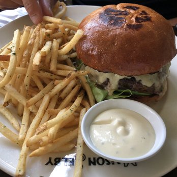 Maison Selby - Burger with frites. Yummy, messy, salty. - French Near Me - Toronto, Ontario Maison Selby - Burger with frites. Yummy, messy, salty. - French Near Me - Toronto, Ontario