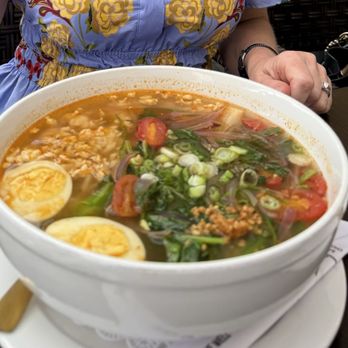 Nour Thai Kitchen - Thai Near Me - Oakland Park, Florida