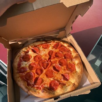 Amy's Pizza - pepperoni pizza - Pizza Near Me - Indian Shores, Florida Amy's Pizza - pepperoni pizza - Pizza Near Me - Indian Shores, Florida