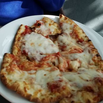 zinc@shade - Generous portion of kid's cheese pizza - New American Near Me - Manhattan Beach, California zinc@shade - Generous portion of kid's cheese pizza - New American Near Me - Manhattan Beach, California