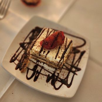 Modo Mio Rustic Italian Kitchen - Tiramisu - Italian Near Me - Newport Beach, California Modo Mio Rustic Italian Kitchen - Tiramisu - Italian Near Me - Newport Beach, California