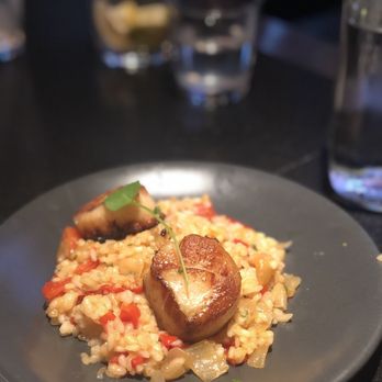 Remington's - Scallops on a bed of risotto - American Near Me - Chicago, Illinois Remington's - Scallops on a bed of risotto - American Near Me - Chicago, Illinois