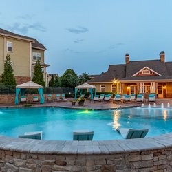 18 Watercress Green - Relax poolside and enjoy the evening sunset