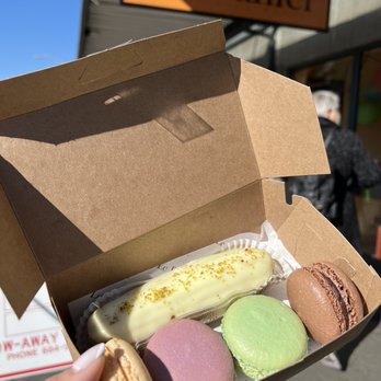Le Panier - Bakeries Near Me - Seattle, Washington Le Panier - Bakeries Near Me - Seattle, Washington