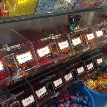 Dylan's Candy Bar - Bulk stuff - Chocolatiers & Shops Near Me - East Hampton, New York Dylan's Candy Bar - Bulk stuff - Chocolatiers & Shops Near Me - East Hampton, New York