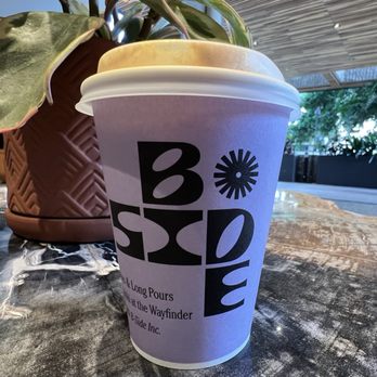 B-Side Coffee Bar - Coffee & Tea Near Me - Honolulu, Hawaii