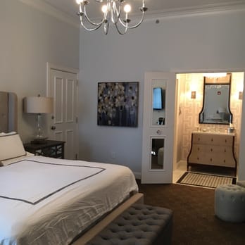 The William Boerne - King bedroom - Hotels Near Me - Boerne, Texas The William Boerne - King bedroom - Hotels Near Me - Boerne, Texas