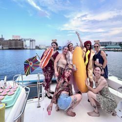 Ménage Aqua - Bachelorette Party Charter
