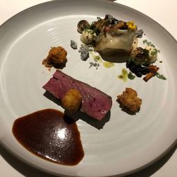 Vitus Cooking - Rauriser Reh, Sellerie, Schwarze Nuss, Eierschwammerl, Waldkräuter und Walderdbeeren