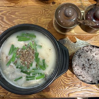 De Chou - Monday special - slice pork broth soup lightly - Korean Near Me - Scarborough, Ontario De Chou - Monday special - slice pork broth soup lightly - Korean Near Me - Scarborough, Ontario