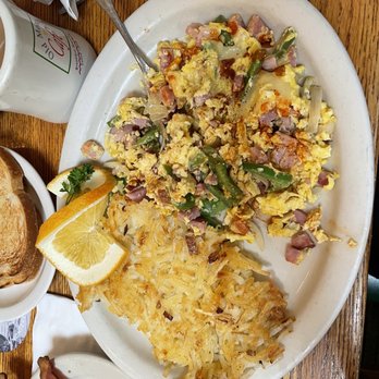 Old Monterey Cafe - Tahoe Scrambler+ hash browns - Breakfast & Brunch Near Me - Monterey, California