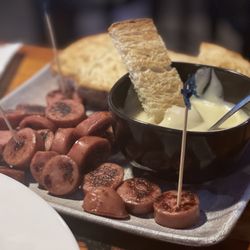 The Bounty Hunter Saloon - Hillbilly Fondue 5/5 stars