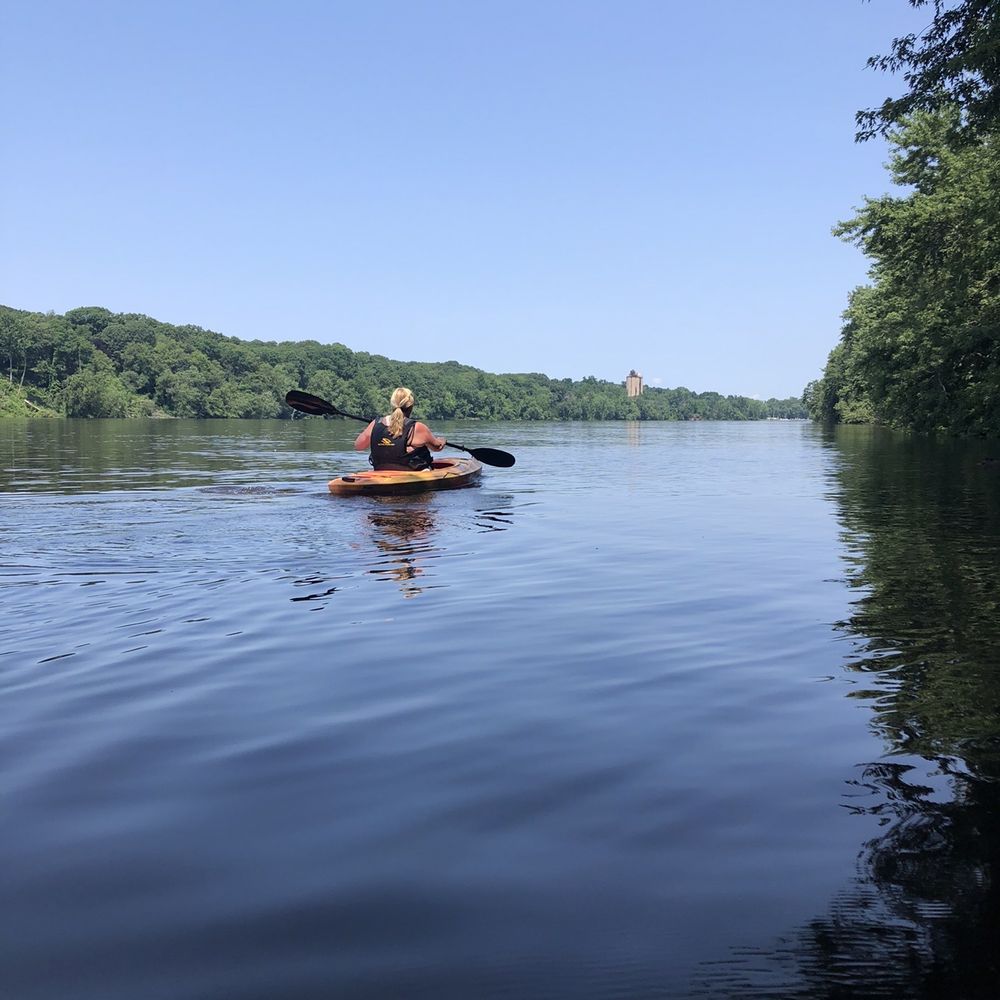 Aquaventuresct - CT River South Glastonbury - Rafting/Kayaking Near Me - Glastonbury, Connecticut