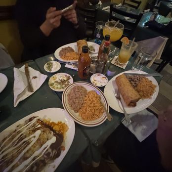 MAMASITA BAR & GRILL - Updated December 2024 - 1113 Photos & 1762