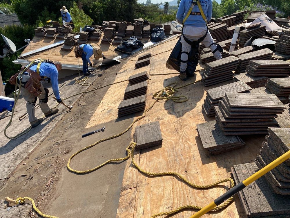 Slide of Roof Repair Specialist