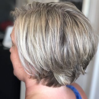 Amanda M Perry - Dimensional blonde - Hair Salons Near Me - Midlothian, Virginia
