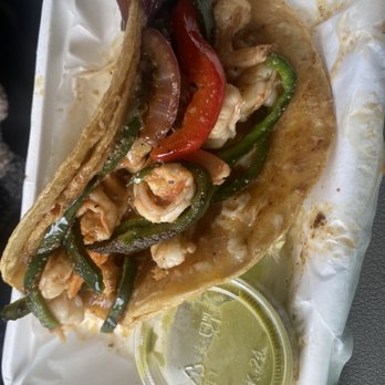 Mar Y Tierra - Taco culichi without salsa - Food Trucks Near Me - Chula Vista, California