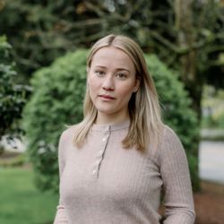 Doctors Of Bellevue Redmond - Alesya - Patient Coordinator