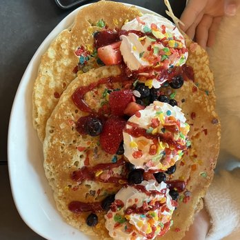 Mom's Kitchen & Bar - Bedrock Pancakes - Bars Near Me - Astoria, New York Mom's Kitchen & Bar - Bedrock Pancakes - Bars Near Me - Astoria, New York