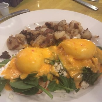 The Bongo Room - Eggs Florentine - New American Near Me - Chicago, Illinois The Bongo Room - Eggs Florentine - New American Near Me - Chicago, Illinois