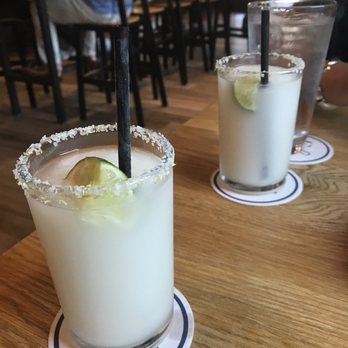 Salt Traders Zilker - Grapefruit Ritas - Seafood Near Me - Austin, Texas