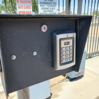 Mohave Storage - Powell - KEYPADS + CAMERAS Drive-up Storage units available today in Kingman near Golden Valley, Havasu - Self Storage Near Me - Kingman, Arizona Mohave Storage - Powell - KEYPADS + CAMERAS Drive-up Storage units available today in Kingman near Golden Valley, Havasu - Self Storage Near Me - Kingman, Arizona