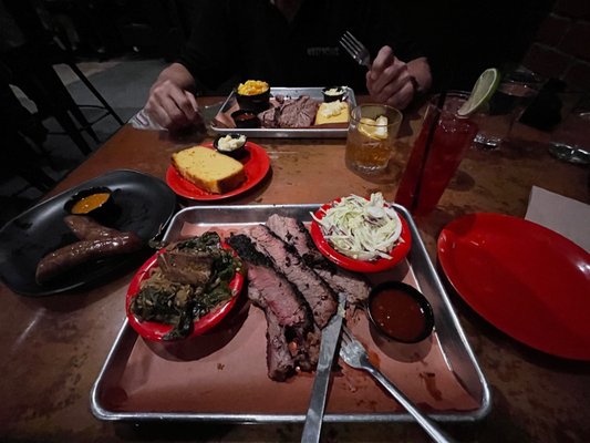The Smokin' Oak Barbeque Restaurant, Bar & Catering by null