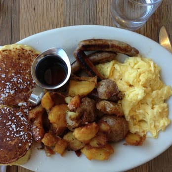 Plow - the plow with chicken apple sausage, two scrambled eggs, crispy potatoes, and 2 lemon ricotta pancakes - Breakfast & Brunch Near Me - San Francisco, California
