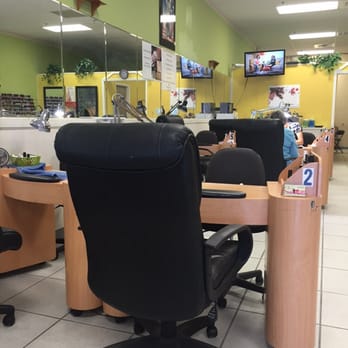 Venus Nails - Nail station. - Day Spas Near Me - Davenport, Florida