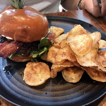 GRANVILLE - Bacon & blue burger - New American Near Me - Pasadena, California
