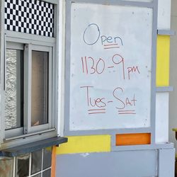 Fin's Corner Pizza And Hibachi - Hours