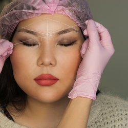 Permanent Make Up By Donna - Brow symmetry