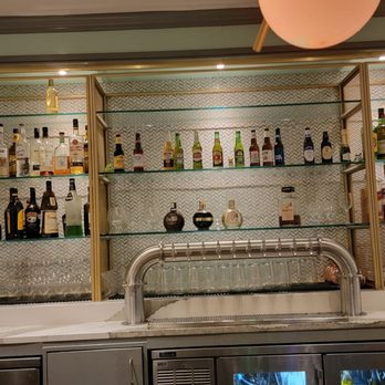 Daily Grill - Empty back bar - American Near Me - Houston, Texas