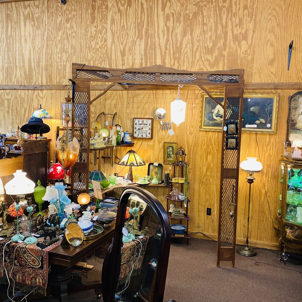 Red Baron Antique Mall - Shiners!!!! - Antiques Near Me - Fredericksburg, Texas Red Baron Antique Mall - Shiners!!!! - Antiques Near Me - Fredericksburg, Texas