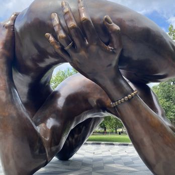 Boston Common - The Embrace - Parks Near Me - Boston, Massachusetts