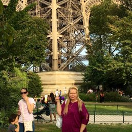 Champs de Mars Eiffel tower 9/ 11/2016 Champs de Mars Eiffel tower 9/ 11/2016
