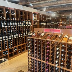Salisbury Wines - Inside.