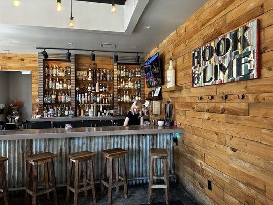 Hook and Lime by null