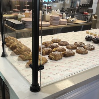 Cafe Lola - Cafes Near Me - Henderson, Nevada