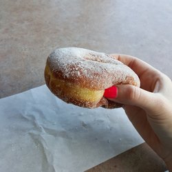 Henry's Donuts - Best mobile breakfast for an early ferry!
