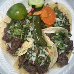 Taqueria Los Compadres - Barbacoa tacos